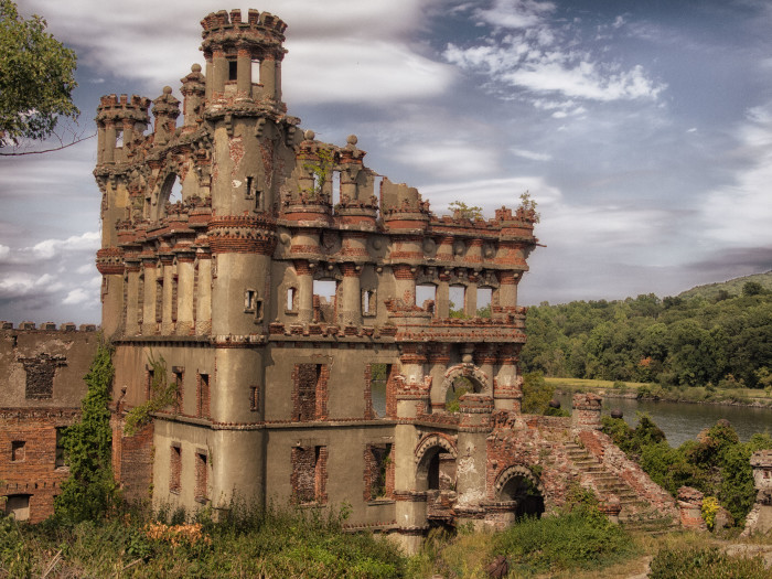 Bannerman-Castle-NY-Hudson River