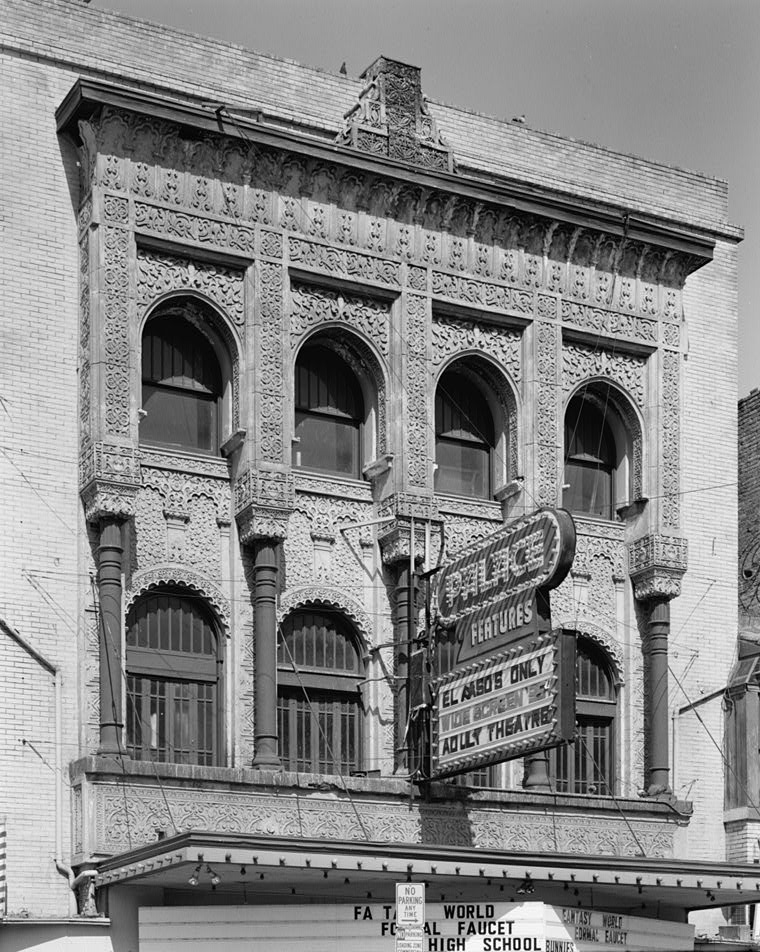 El_Paso,_Texas - Alhambra_Palace_Theater,_