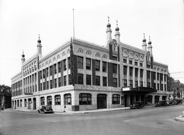 Tulsa - Akdar Theater