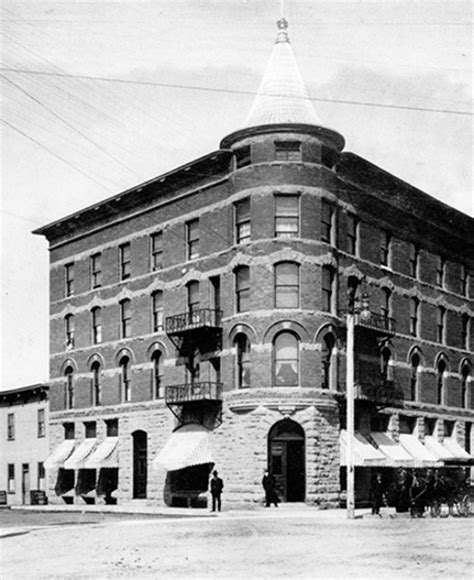 Edmonton, Alberta - Alberta Hotel