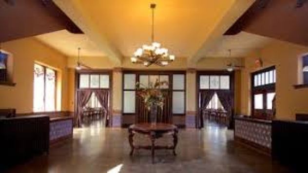 This image has an empty alt attribute; its file name is 90551-pythian-castle-foyer.jpg